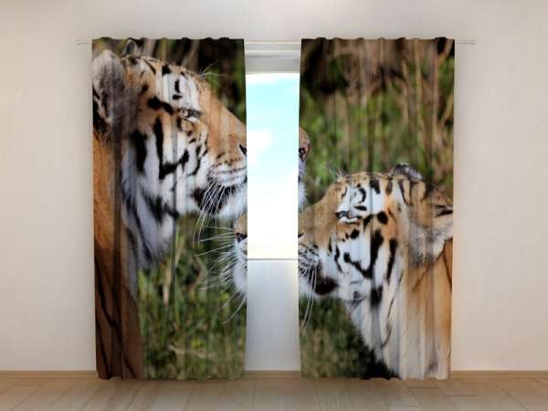 Photo curtain: TIGER'S LOVE