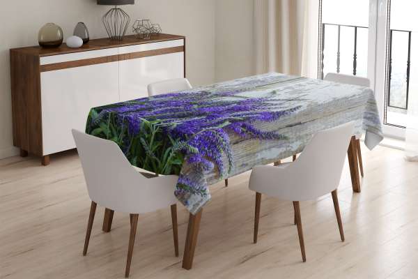 Tablecloth: LAVENDER ON THE WOOD