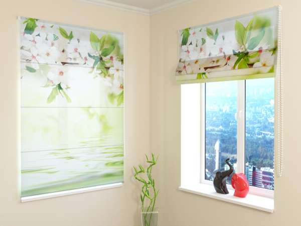 Roman blind: SPRING BLOSSOM