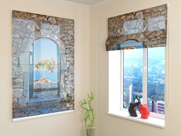 Roman blind: ARCHWAY TO THE SEA