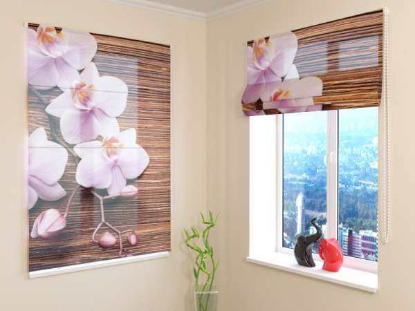 Roman blind: ORCHIDS AND DARK WOOD