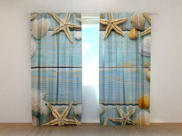 Photo curtain: SEASHELLS ON VINTAGE WOOD